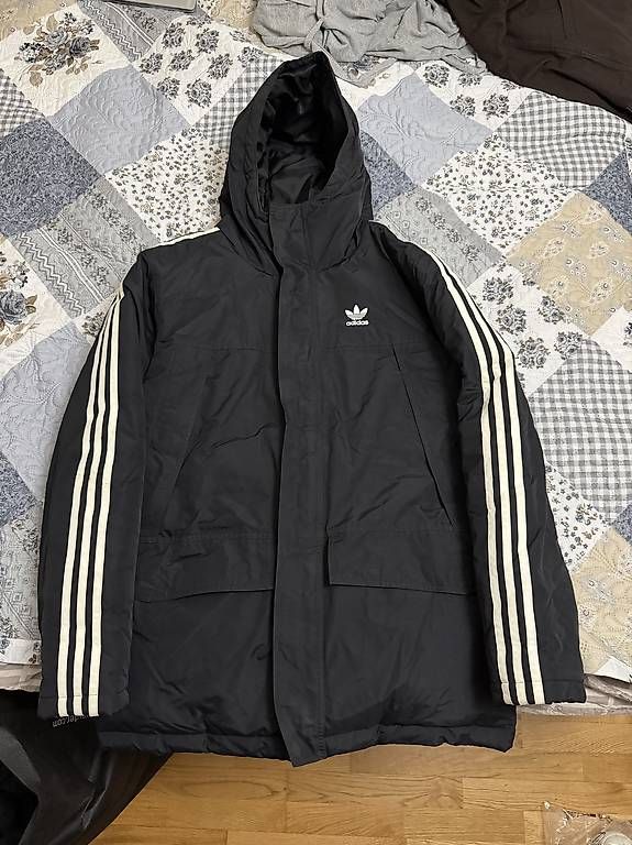 Adidas Giacche: Veste dhiver Adidas - M – Usato da Nyon venduto da lio_5n8l