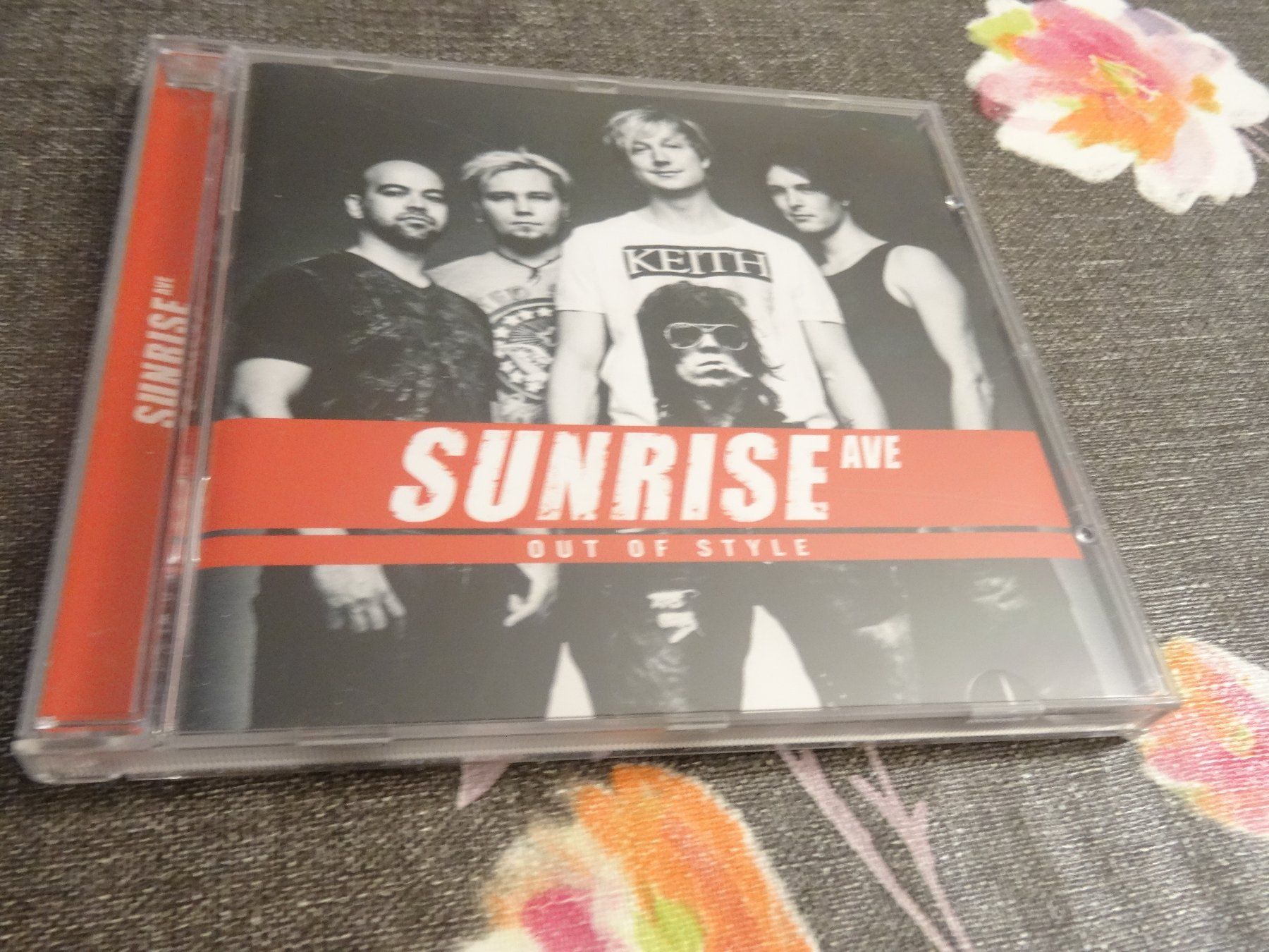 CD: Sunrise Ave - Out of Style CD – Usato da Olten venduto da Disc-Ausverkauf