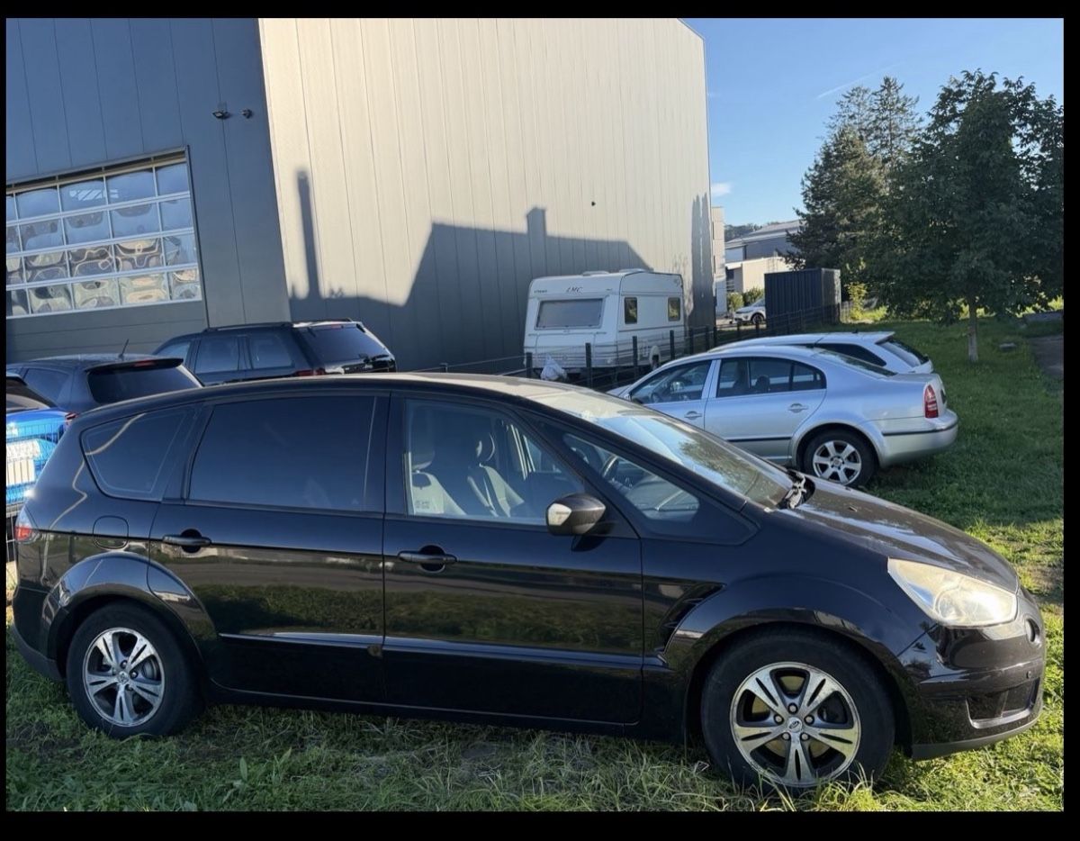 Ford Automobili: Ford S Max 7 platz – Difettoso da Homburg venduto da Delia34