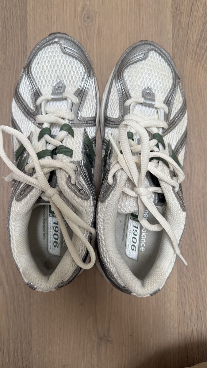 New Balance Scarpe da uomo: New Balance Sneaker 41.5 EU – Usato da Moosseedorf venduto da mswalker 1