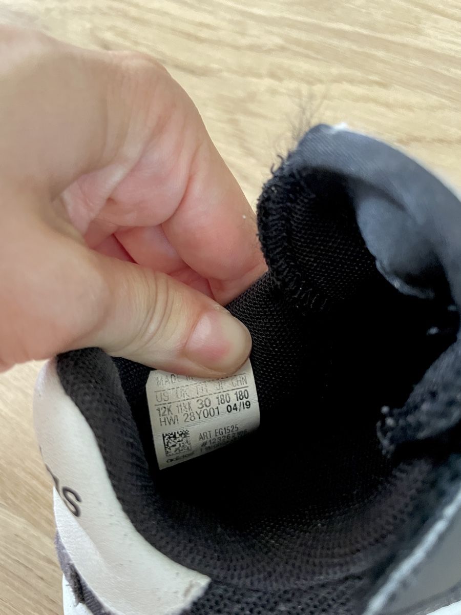 Adidas Scarpe per ragazzi: Adidas | Sneaker | Turnschuhe | Grösse 30  – Usato da Zürich venduto da samira12382 3