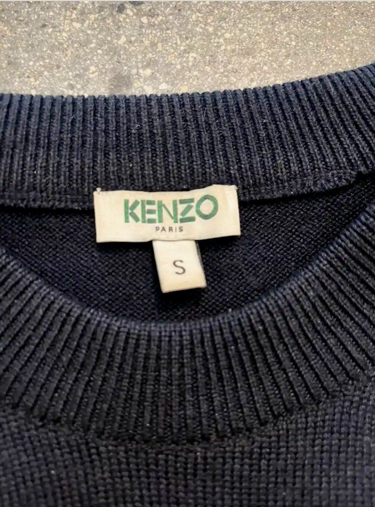 Kenzo Pullover & Sweatshirts: Stilvoller dunkelblauer Wollpullover von Kenzo Pull laine – Gebraucht aus Mont-sur-Lausanne von jolieresale 1