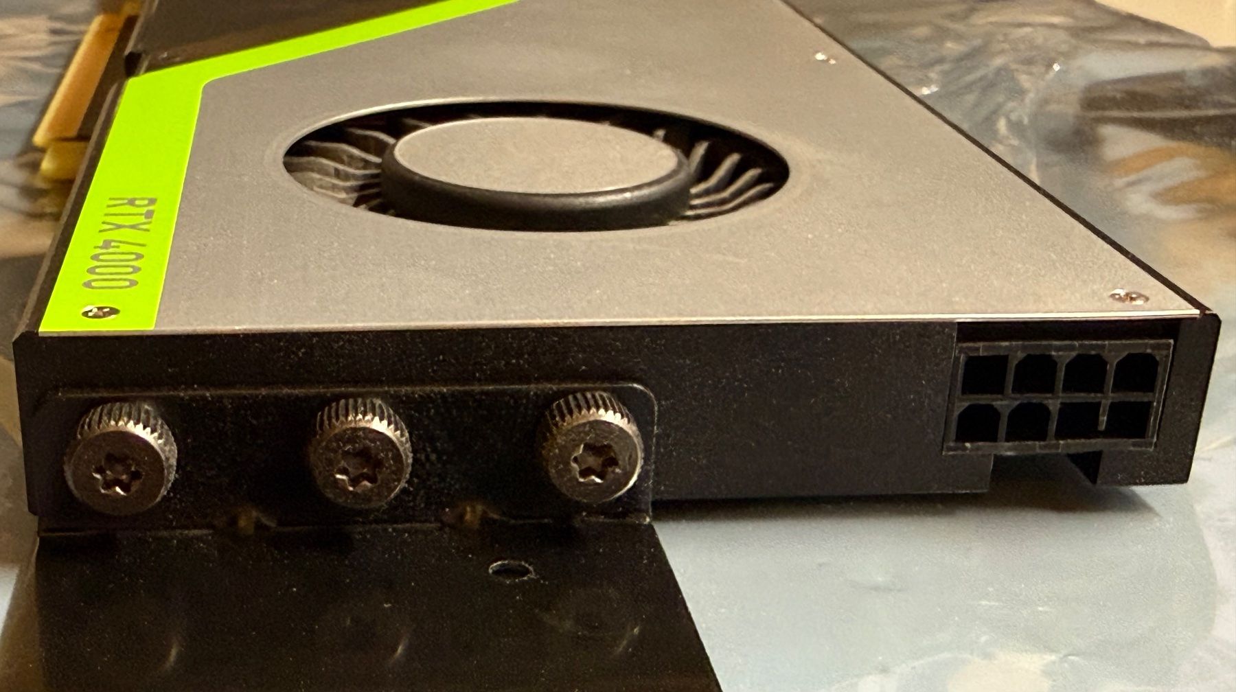 Nvidia Grafikkarten: NVIDIA RTX 4000 Turing 8GB GDDR6 Workstation GPU – Gebraucht aus Kirchlindach von Madd 2