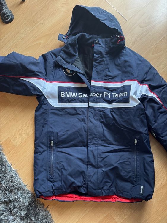 Jacken: Veste Sauber BMW avec capuchon – Gebraucht aus Court von Cedos