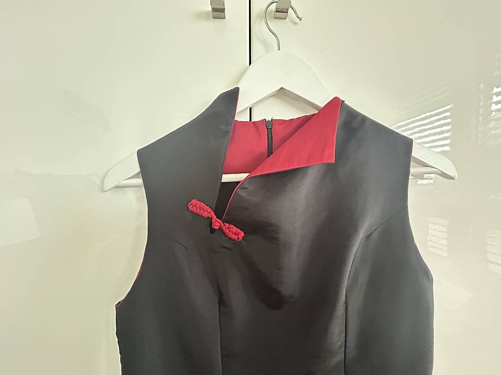 Robes: Robe en satin 36 – Neuf avec emballage d'origine à Pully par Geraldine10 2