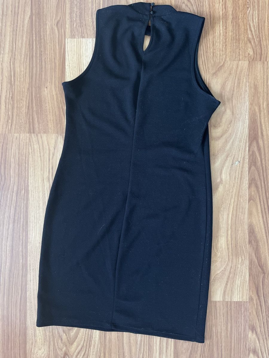 H&M Vestiti: schwarzes Kleid – Usato da Romanshorn venduto da Luette19