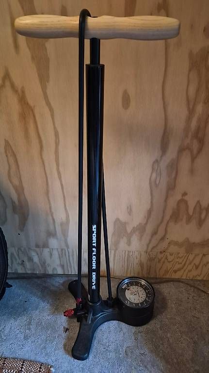 Lezyne Pompe: Velopumpe wie neu – Usato da Basel venduto da Ino5ch