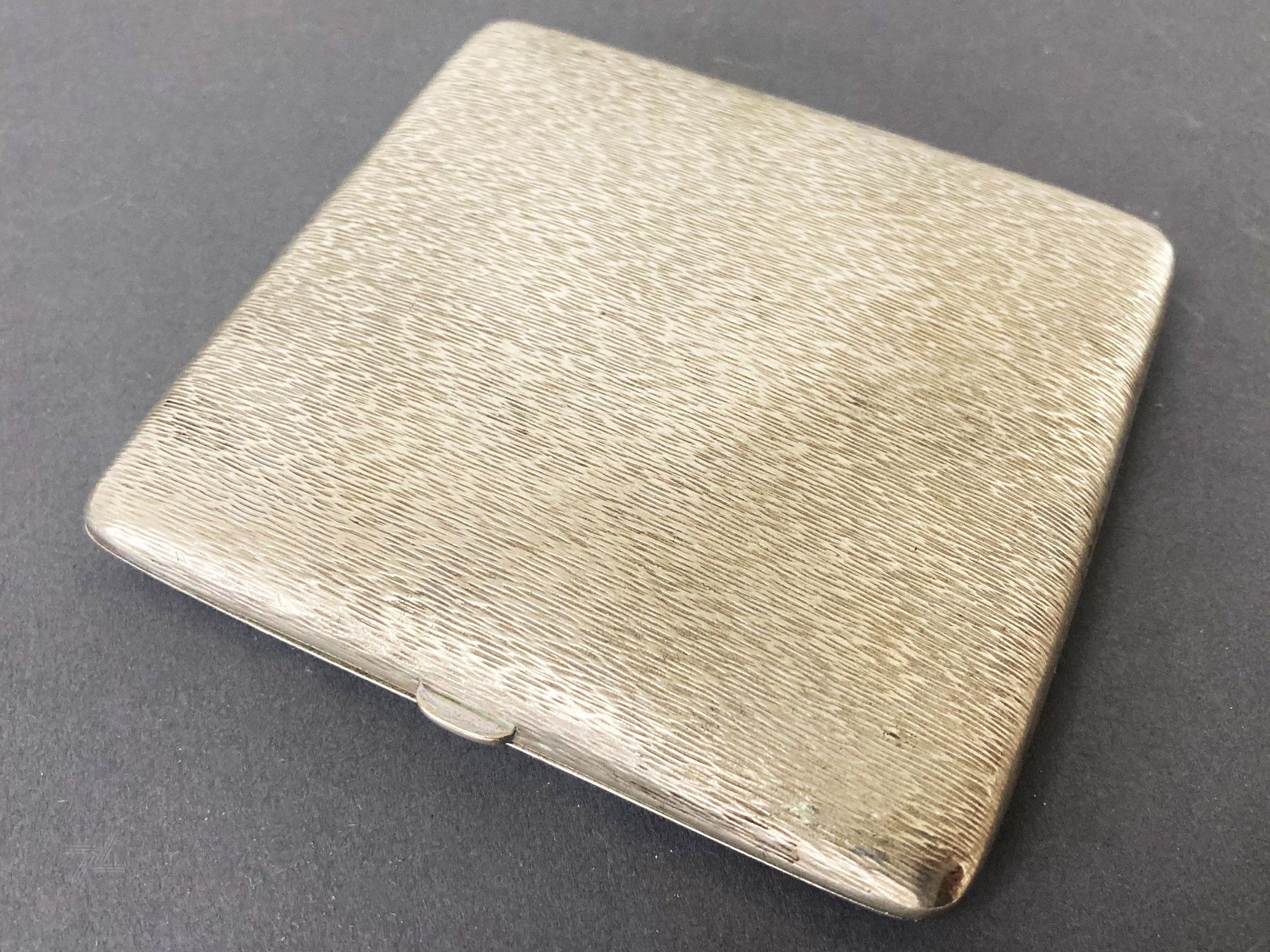 Altri Prodotti per fumatori: Zigarettenetui Versilbert ARG gepunzt gemustert ca. 9x11cm – Usato da Wetzikon ZH venduto da cyan74