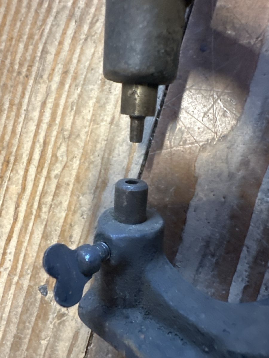Tous les outils: Antike Handhebelpresse Cora gebraucht – D'occasion à Baar par Hillsboro 4