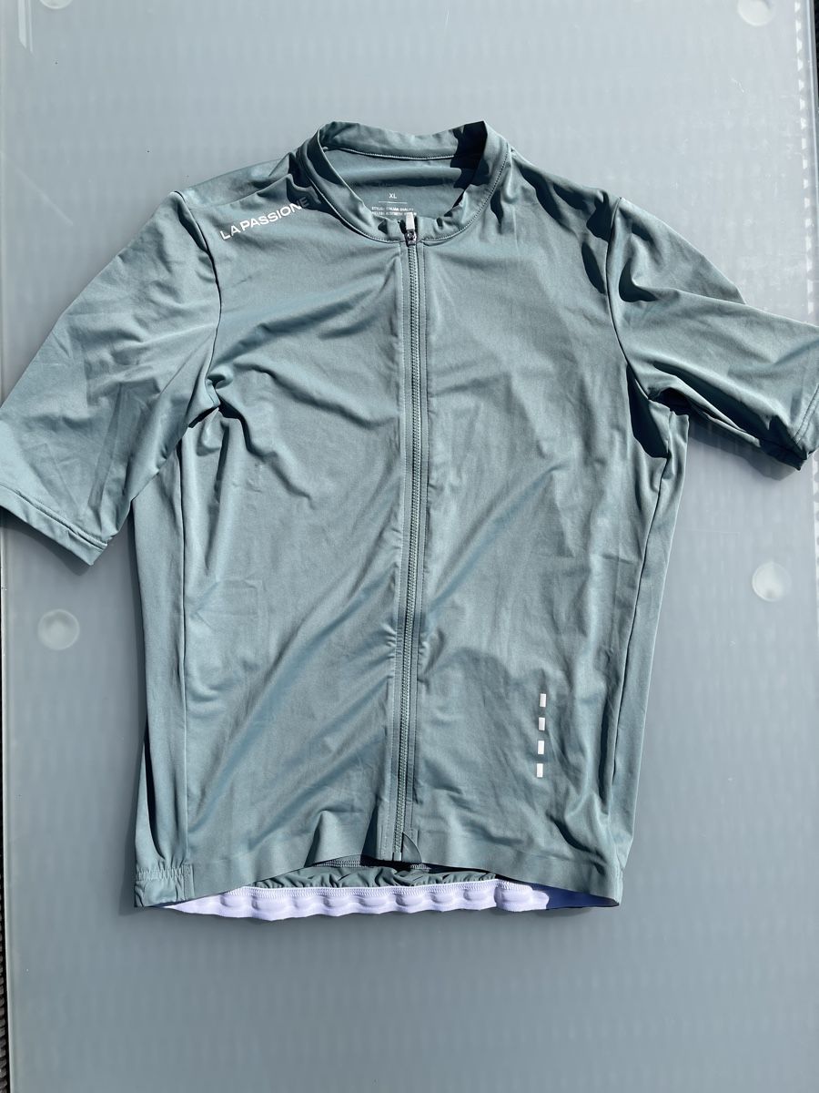 Canottiere & Pantaloni: LaPassione Velotrikot – Usato da Oberiberg venduto da tschalunbiker