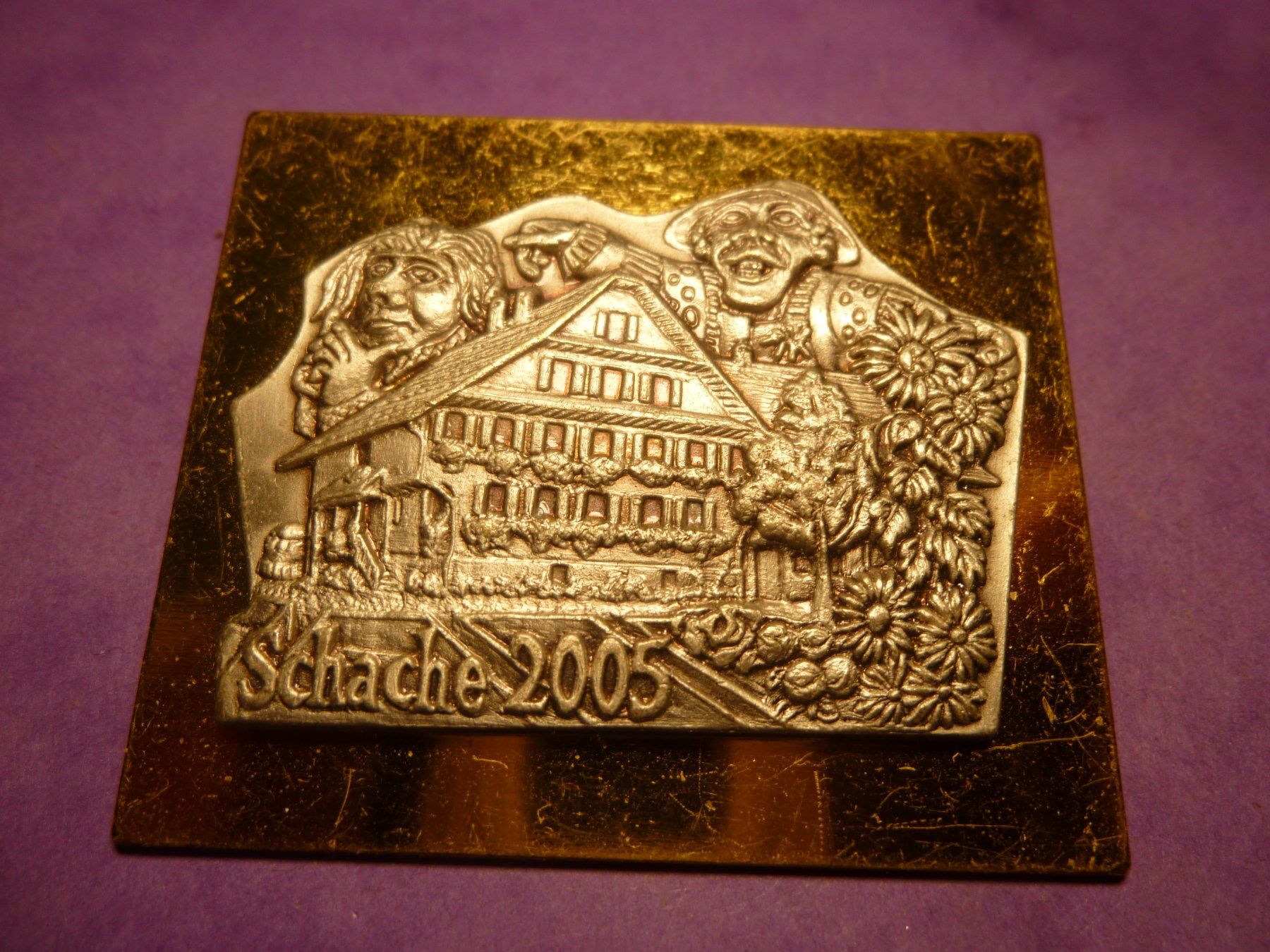 Placchette & Badge: SCHACHE 2005 GOLD – Usato da Ried (Muotathal) venduto da Mandarin02