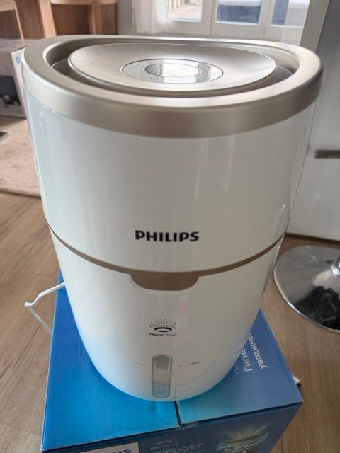 Philips Umidificatori d'aria: Philips Luftbefeuchter / Philips 2000 Series Humidifier – Usato da Oberrieden venduto da vic_ykd7