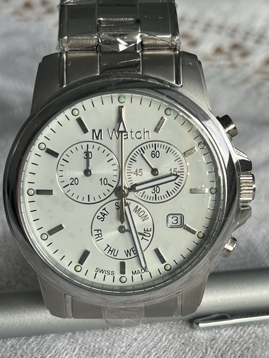 M-Watch Montres: Reise Uhr   M Watch Herrenuhr Chronograph, Silber, Neu – Neuf avec emballage d'origine à Lohn-Ammannsegg par Maledi