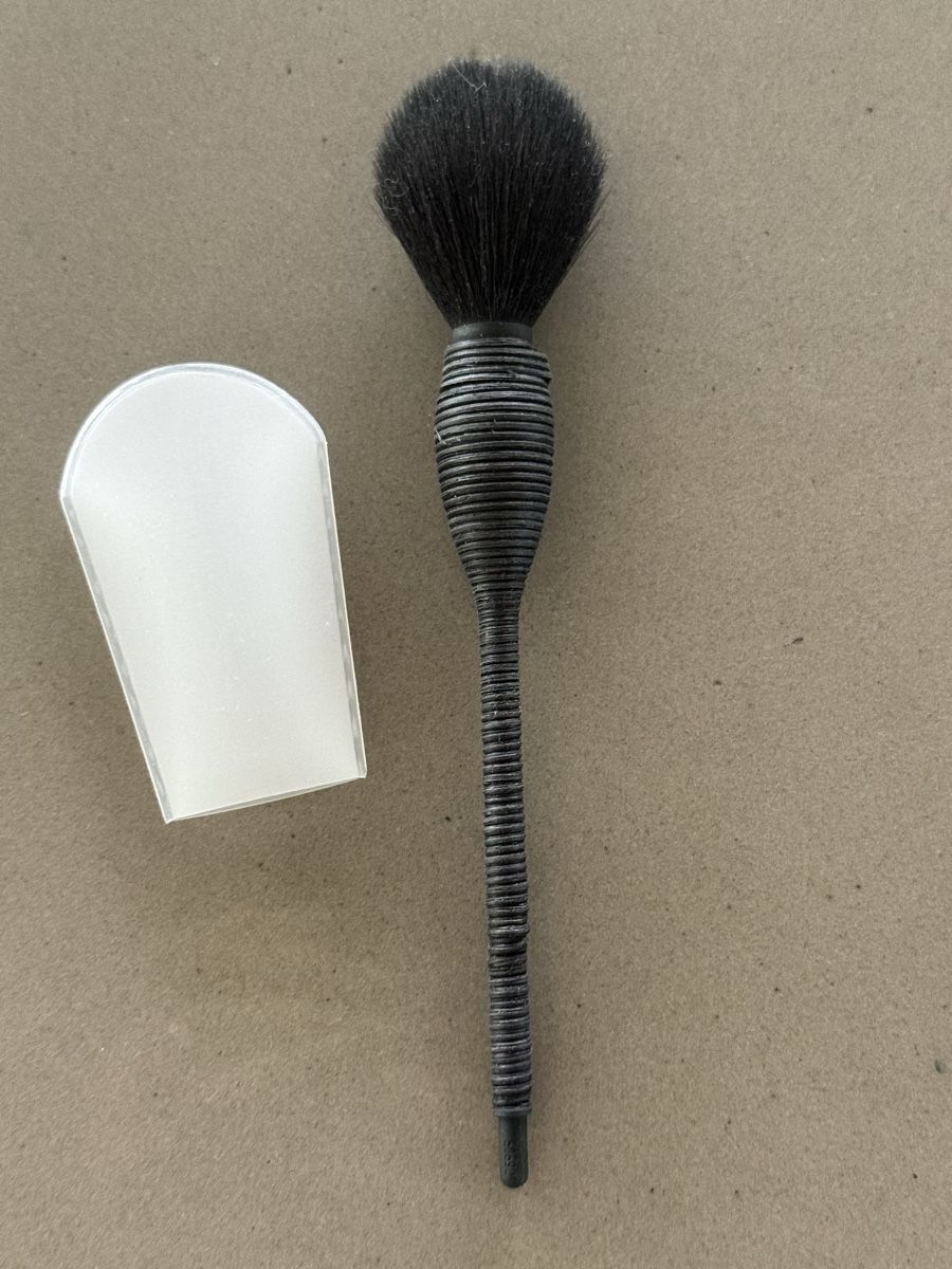 Nars Make-up: NARS highlight Pinsel , neuwertig – Usato da Ottenbach venduto da Suni_82