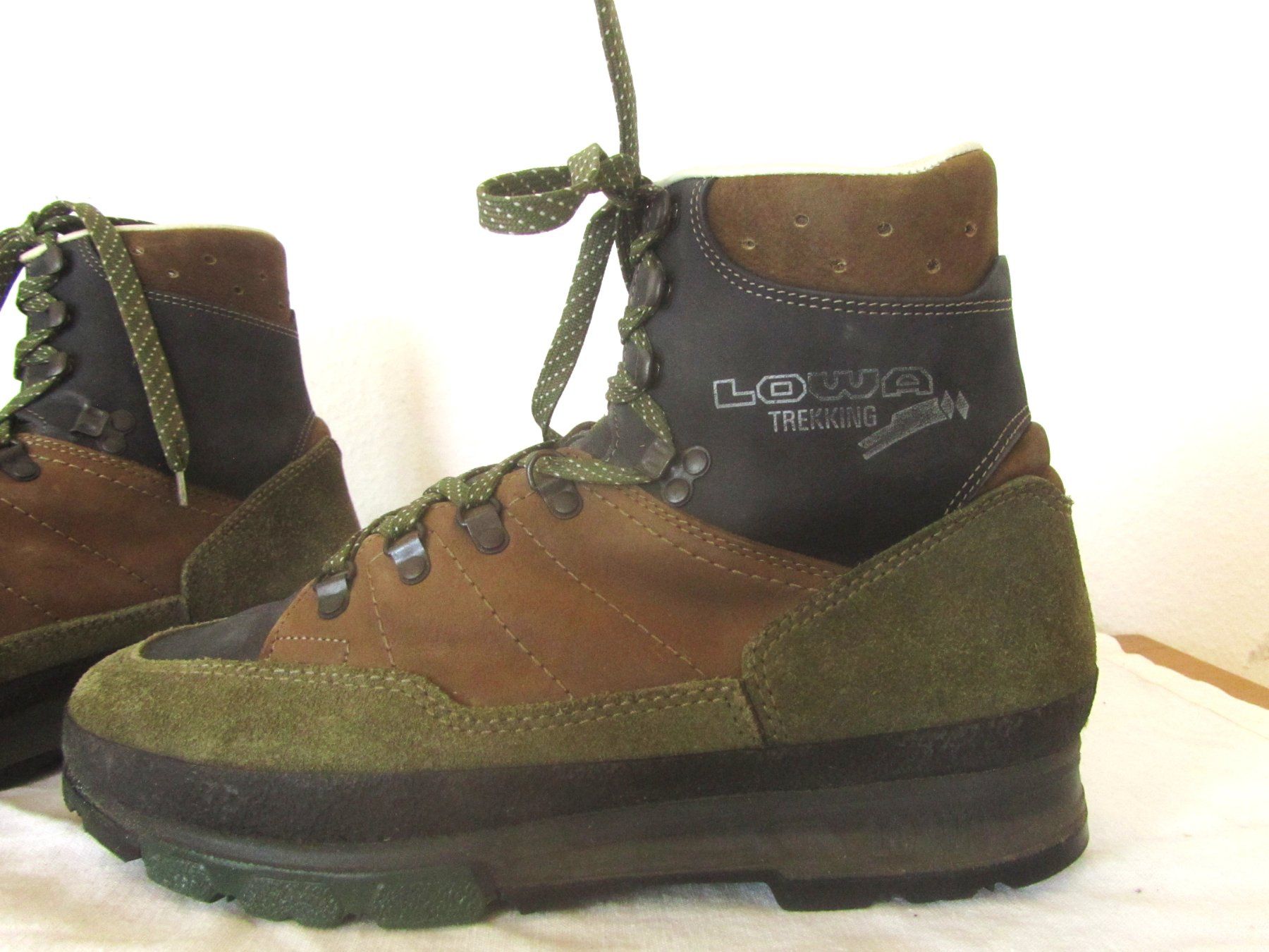 Scarpe da uomo: Wanderschuhe LOWA Trekking – Usato da Seengen venduto da mikelele 1