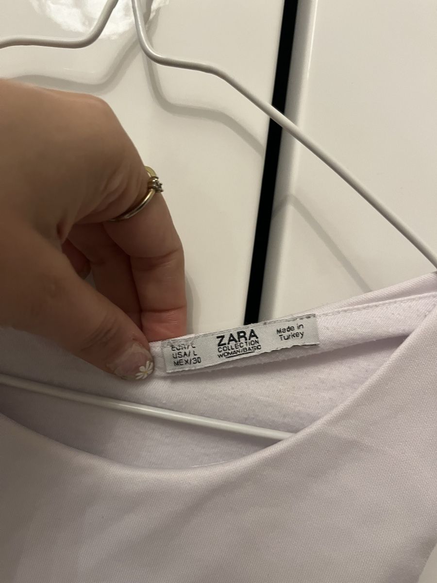 Zara Tops: Haut basic ZARA taille M – D'occasion à Aigle par sow_m7gm 8
