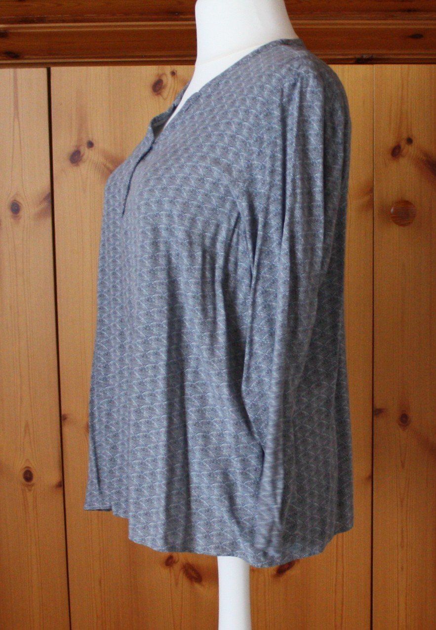 Camicette: Bluse Langarm hellbau Gr. XL – Usato da Flüelen venduto da Diversicum-Curvy 3