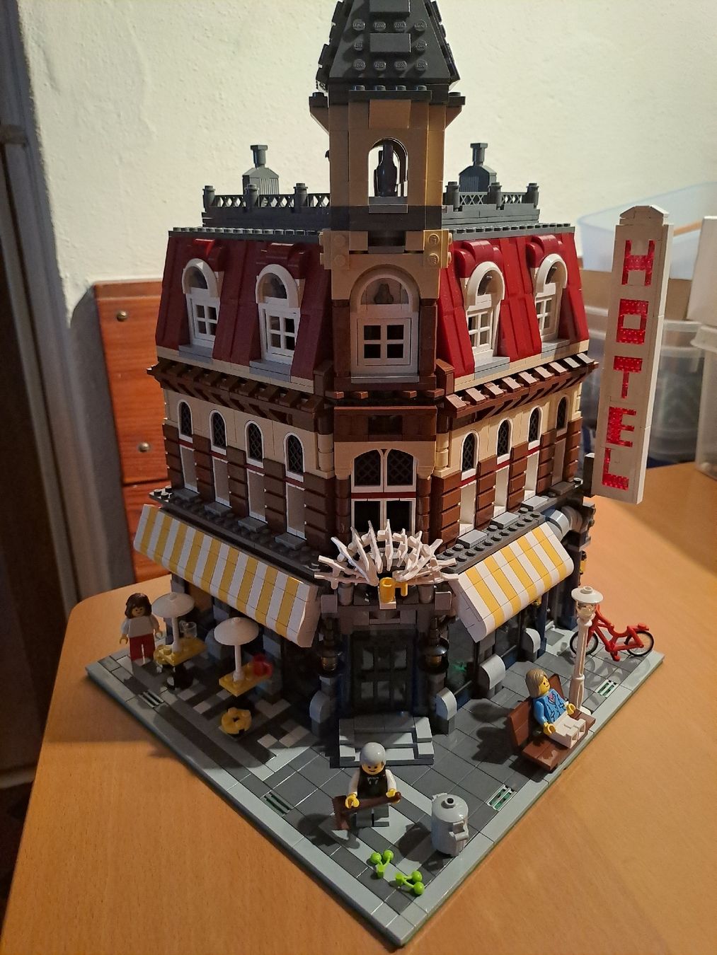 Lego Spielzeuge: Lego Creator 10182 Cafe Corner  Top Zustand  Versand möglich – Gebraucht aus Kestenholz von Knox1973 1
