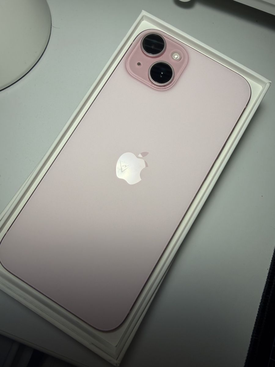 Apple Handys / Smartphones: Iphone 15 Plus Pink – Neu und originalverpackt aus Wetzikon ZH von aro_685k 2