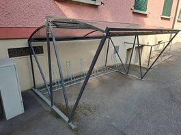 Veloständer - Metallkonstruktion - ausziehbares Verdeck