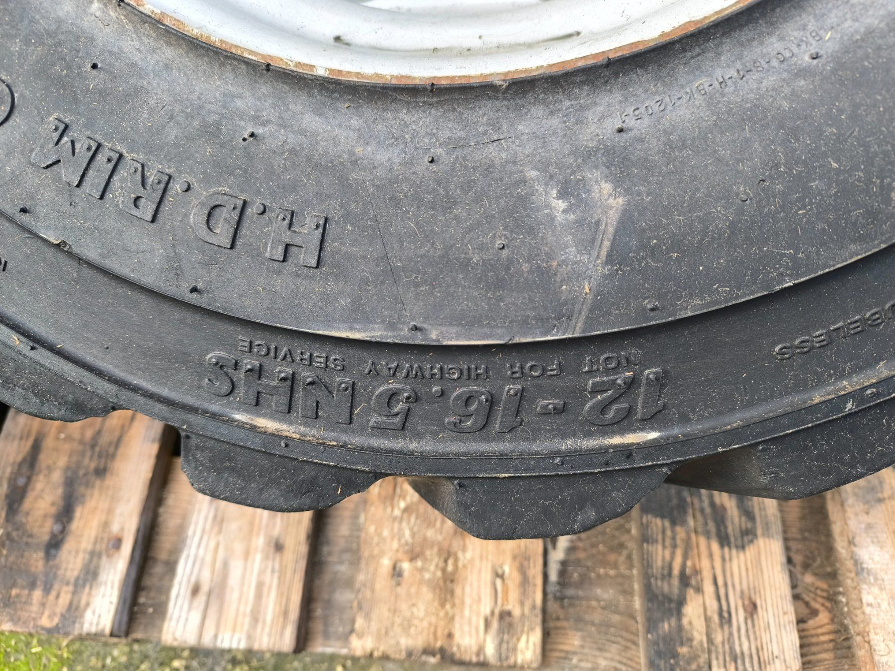 Manitou Caricatori: 4 Kompletträder Manitou 625 – Usato da Cham venduto da uwida 3