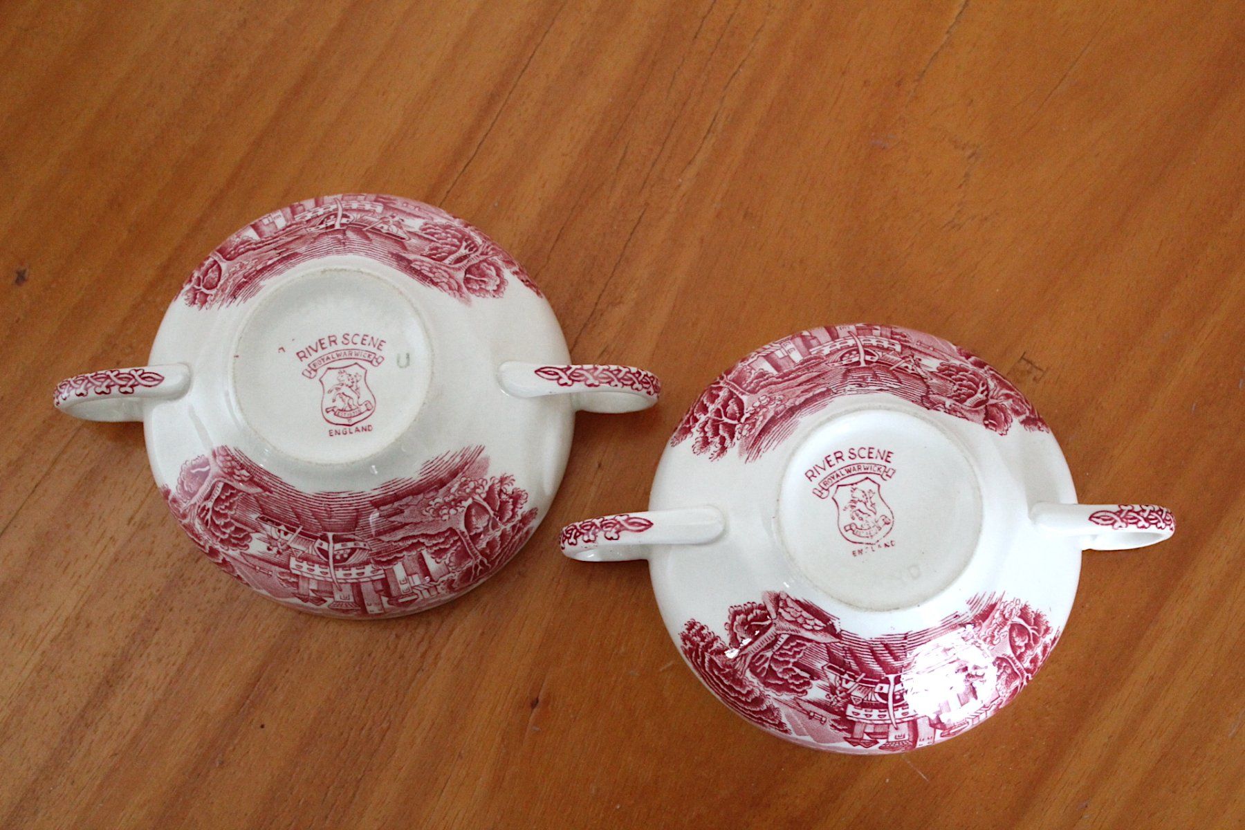 Ciotole: 2 Schalen , Royal Warwick, England, – Usato da Locarno venduto da fripui 3