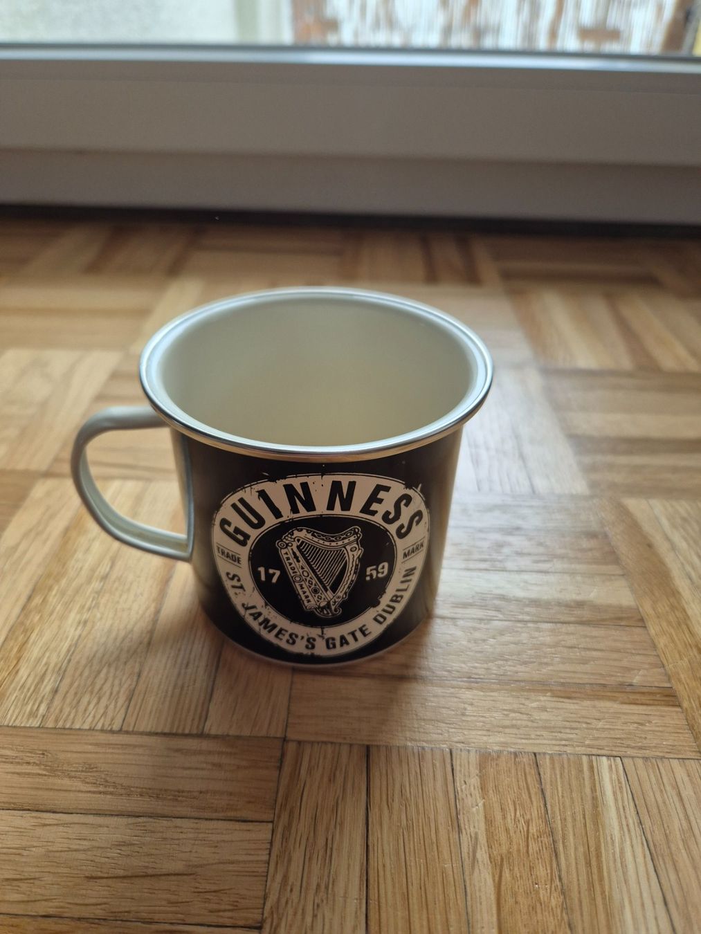 Tassen: Guinness Emaille/blech Tassen – Gebraucht aus Richterswil von Bardock0124 1