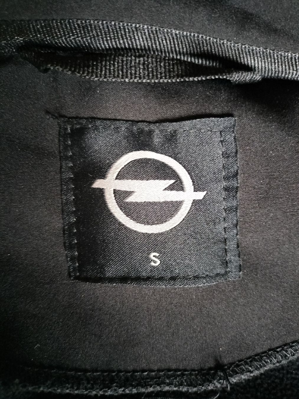 Giacche: Schöne Opel Softshelll Jacke von Opel, Grösse S – Usato da Schwanden Sigrisw venduto da len_9yqg 5