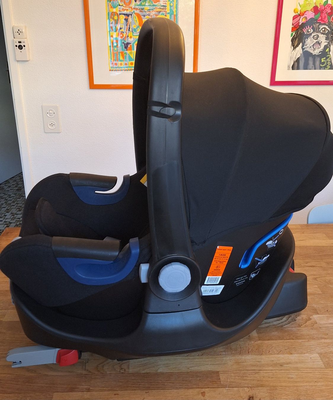Britax Römer Seggiolini per auto: Infant Seat i-Size Babyschale – Usato da Brügg BE venduto da gordis 1