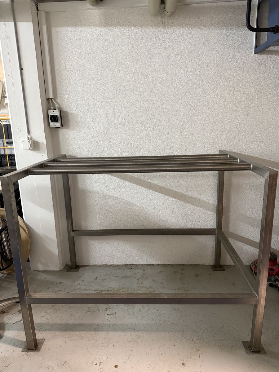 Altro in Decorazioni & Accessori: Edelstahl Untergestell – Usato da Tuggen venduto da gab_gmh9 3