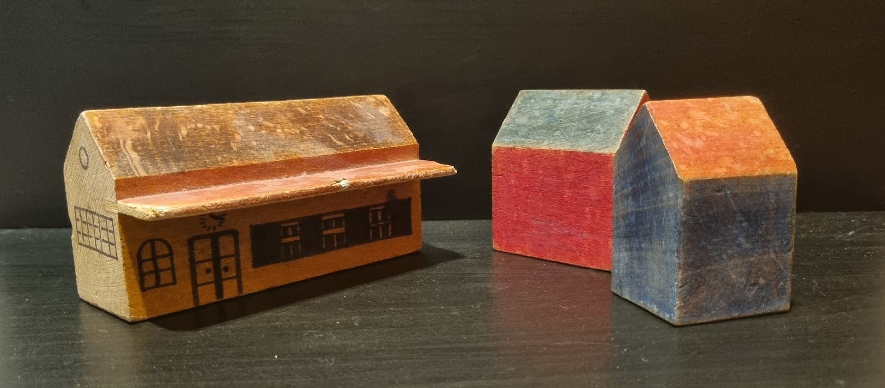 Giocattoli: Holzhaus Bahnhof - vintage Mini Häuser – Usato da Affoltern am Albis venduto da thingsANDthings 2