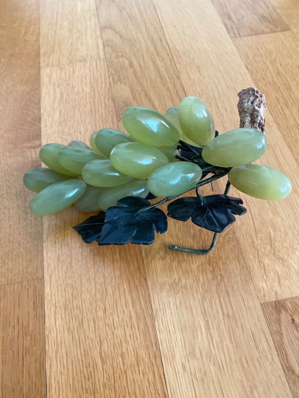 Toutes les décorations: Dekorative Trauben aus Jade, mit Blättern – D'occasion à St. Gallen par sus_lwc2 1
