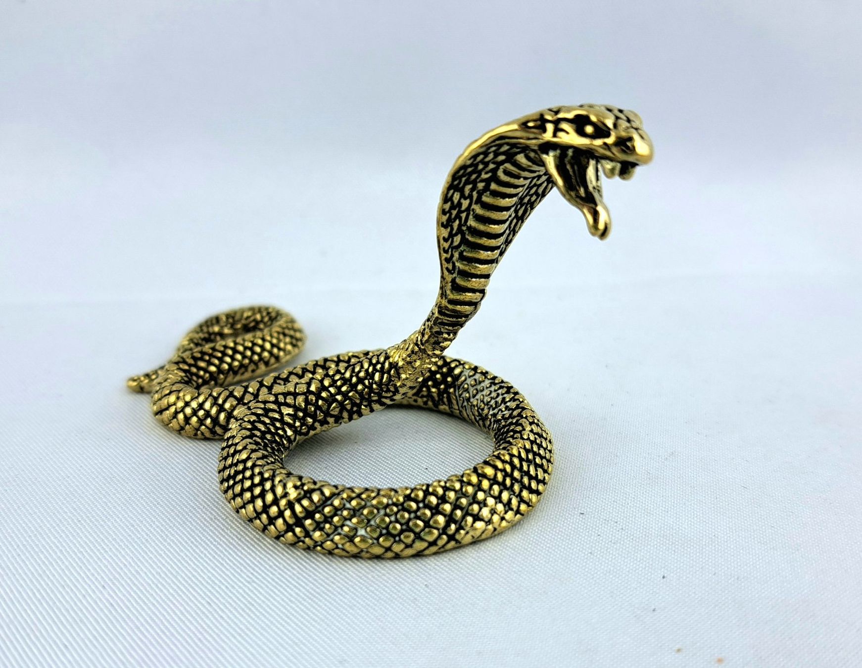 Figuren: COBRA - Schlangenfigur aus Messing - Dekoration - 7,5x4cm – Neu und originalverpackt aus Grenchen von Yamahwildstar16 2