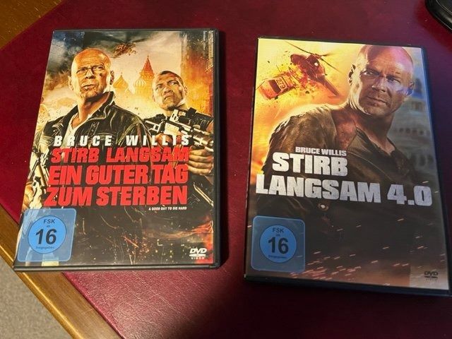 Tutti i DVDs: 2  x  Stück an DVD " Stirb langsam "  von Bruce Willis – Usato da Nottwil venduto da Frontal