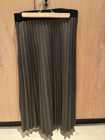 Faltenrock gold Gr 34 von Opus