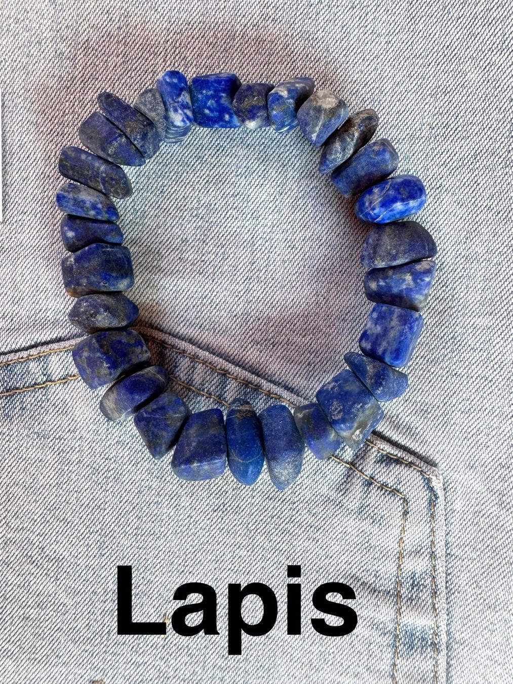 Armbänder & -reifen: Lapis  Lapislazuli   Armband.    unregelmässig  matt – Neu und originalverpackt aus Leuggern von gemshow