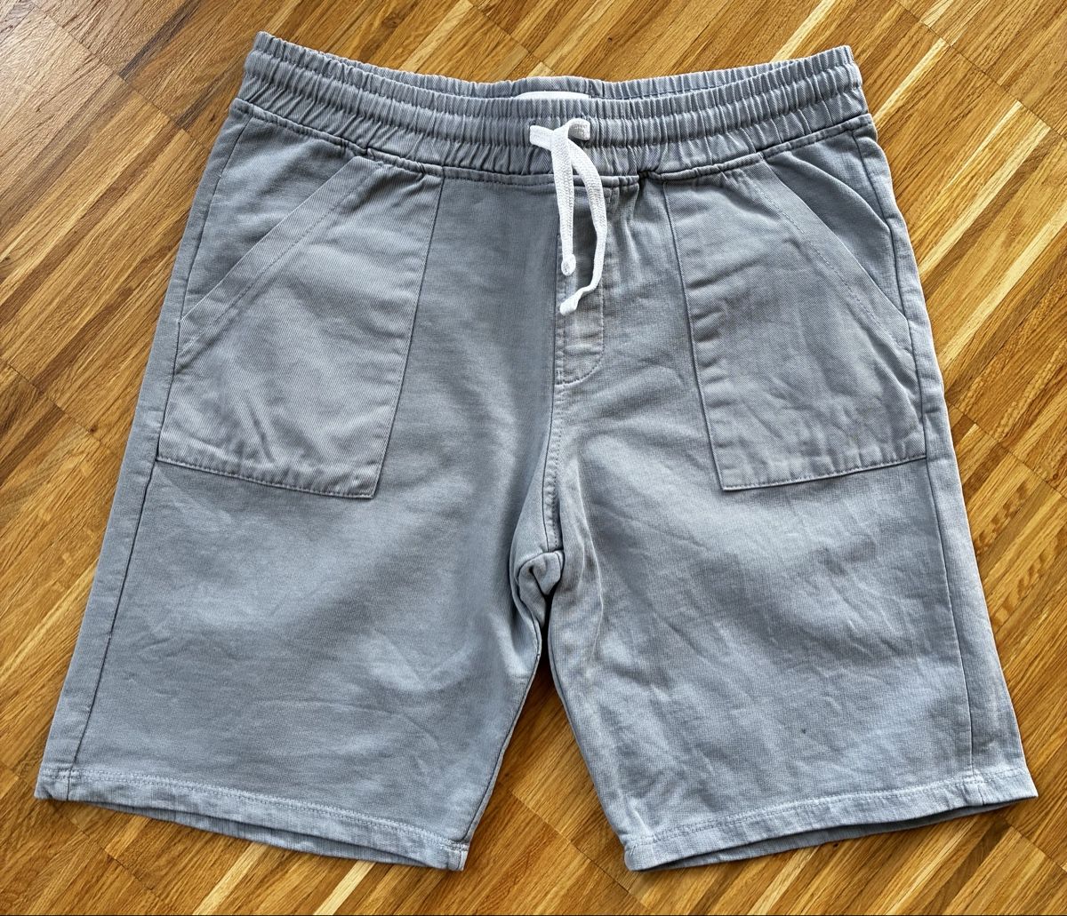 Mango Pantalons: Hosen Shorts grau Mango 152 – Neuf (Voir description) à Bottmingen par pao_22jx