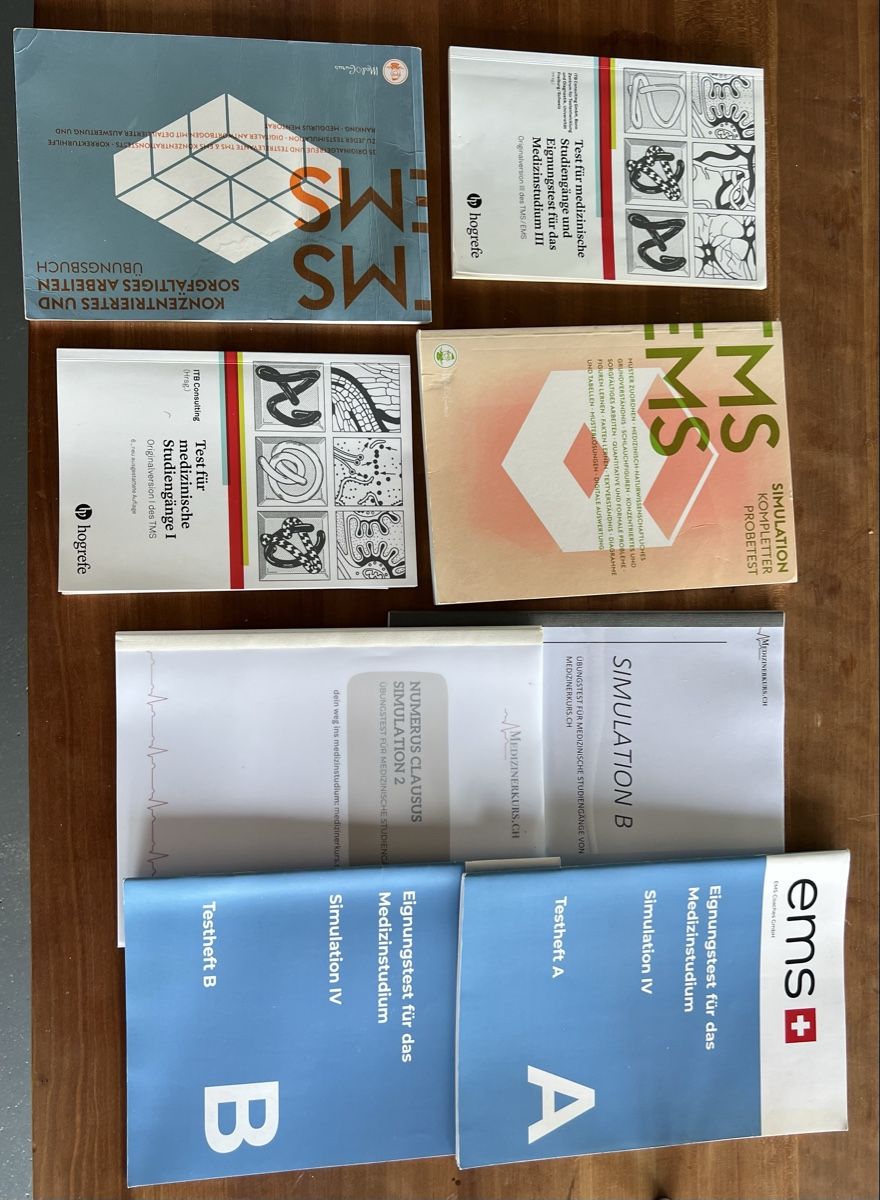 Livres: EMS Coaches Übungsbücher und Simulationen – D'occasion à Winterthur par marsellus01 3