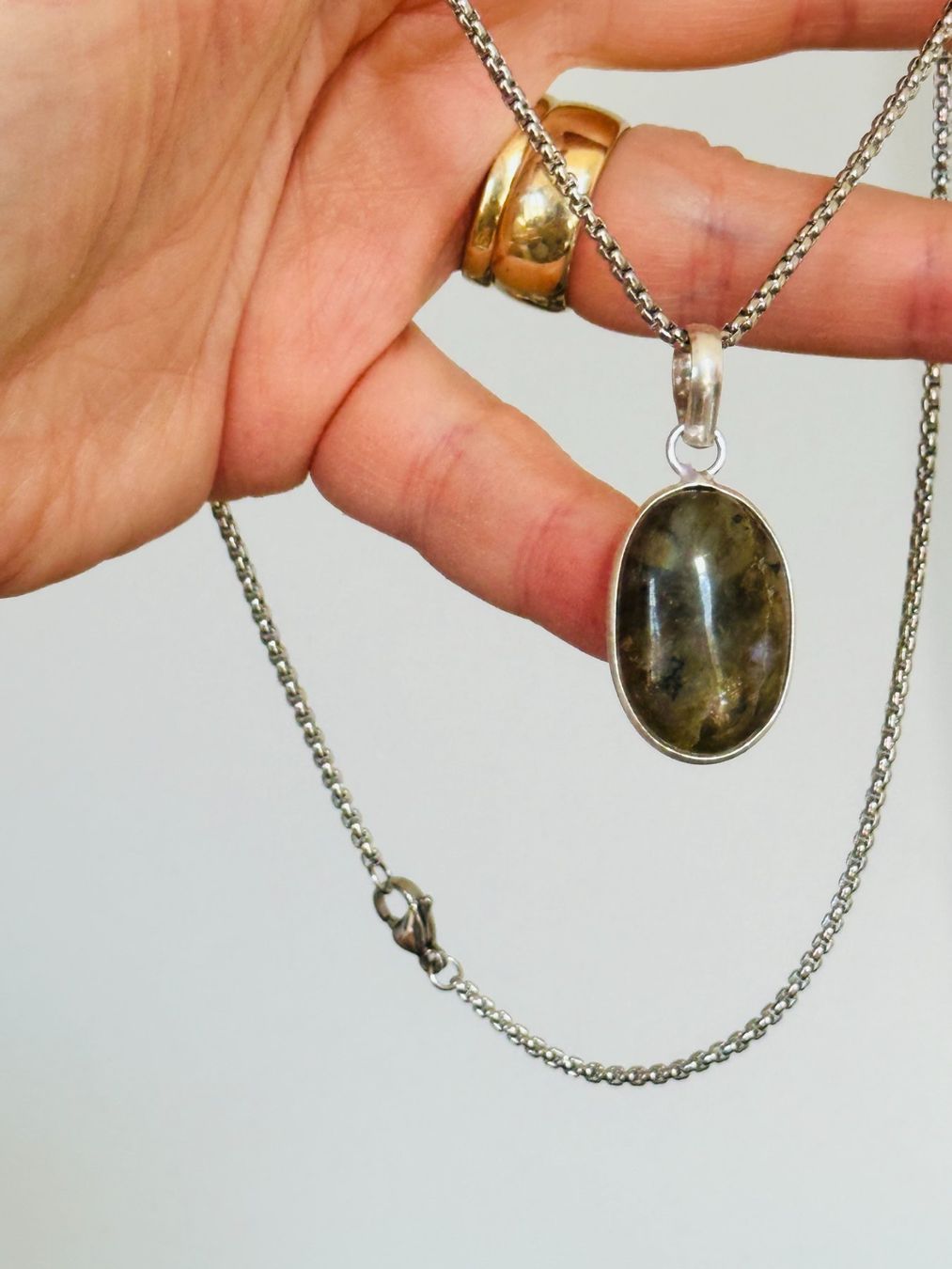 Catenine: Labradorite necklace – Nuovo e nell'imballaggio originale da Genève venduto da AGBERG 1
