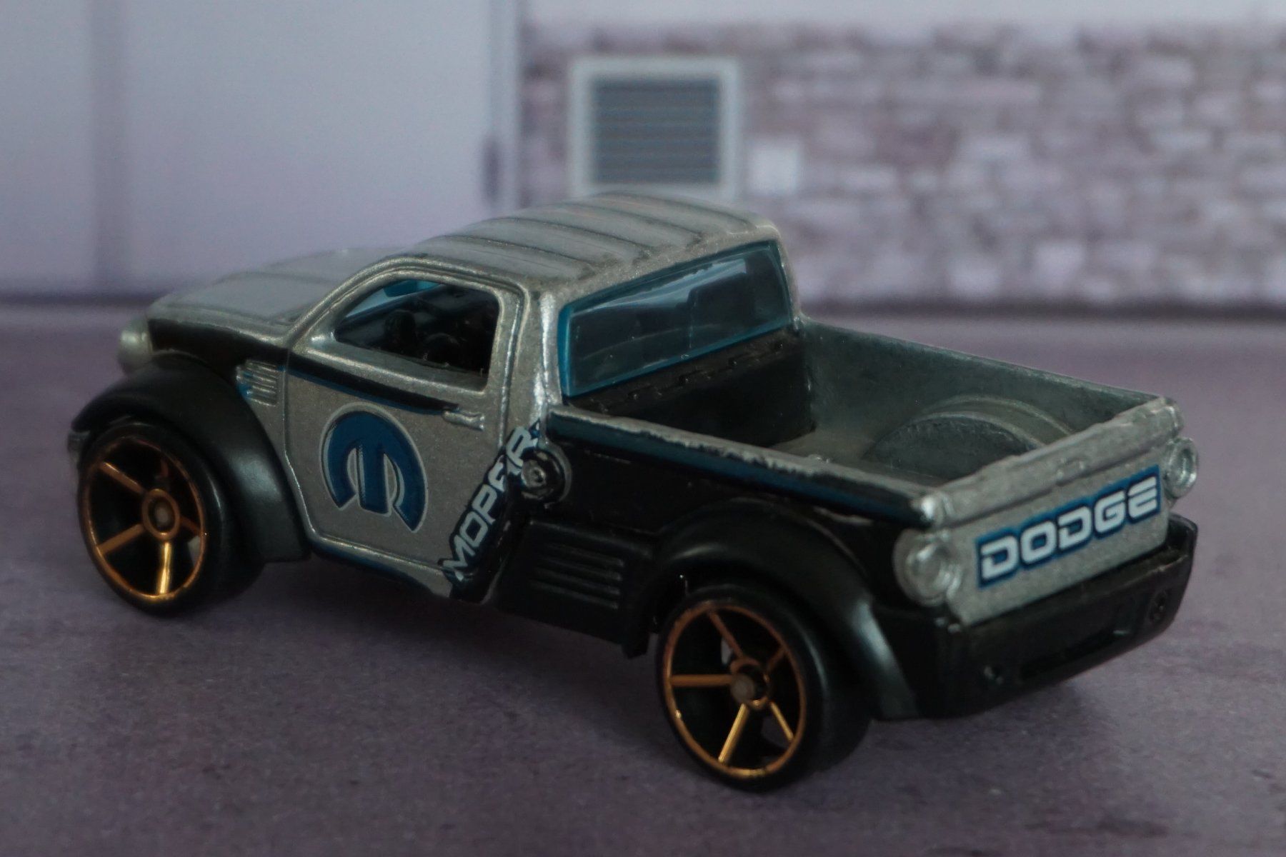 Hot Wheels Modellini d'auto: HotWheels Dodge Pick-up COOL !!!!!!!!!!!!! – Usato da Reiden venduto da Doppeldecker69 1
