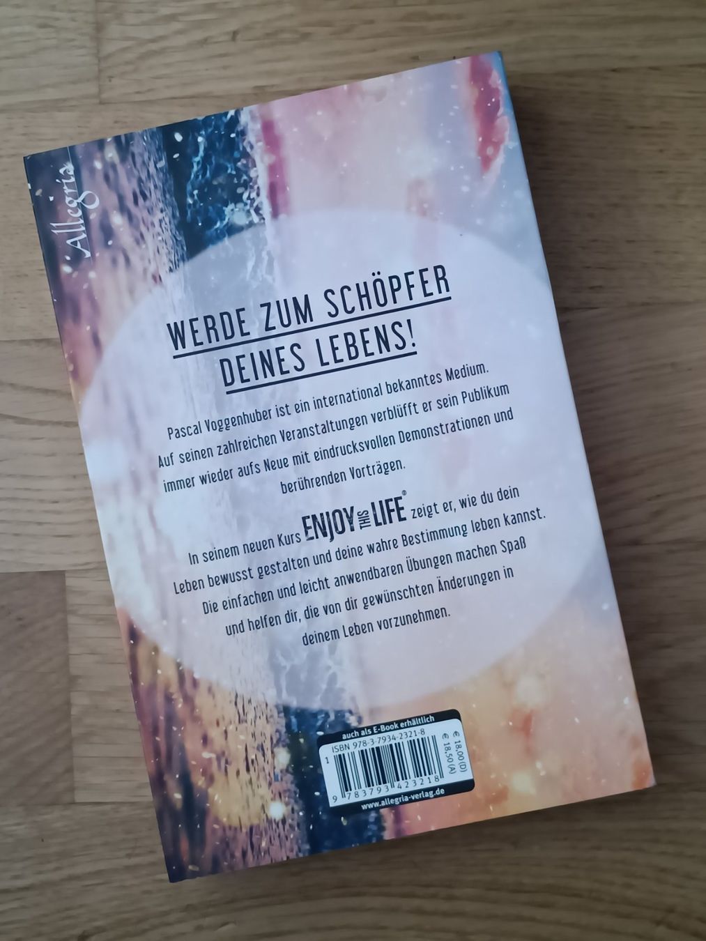 Libri: Enjoy this life von Pascal Voggenhuber – Usato da Dietlikon venduto da Dietlikon_Verkauf 1