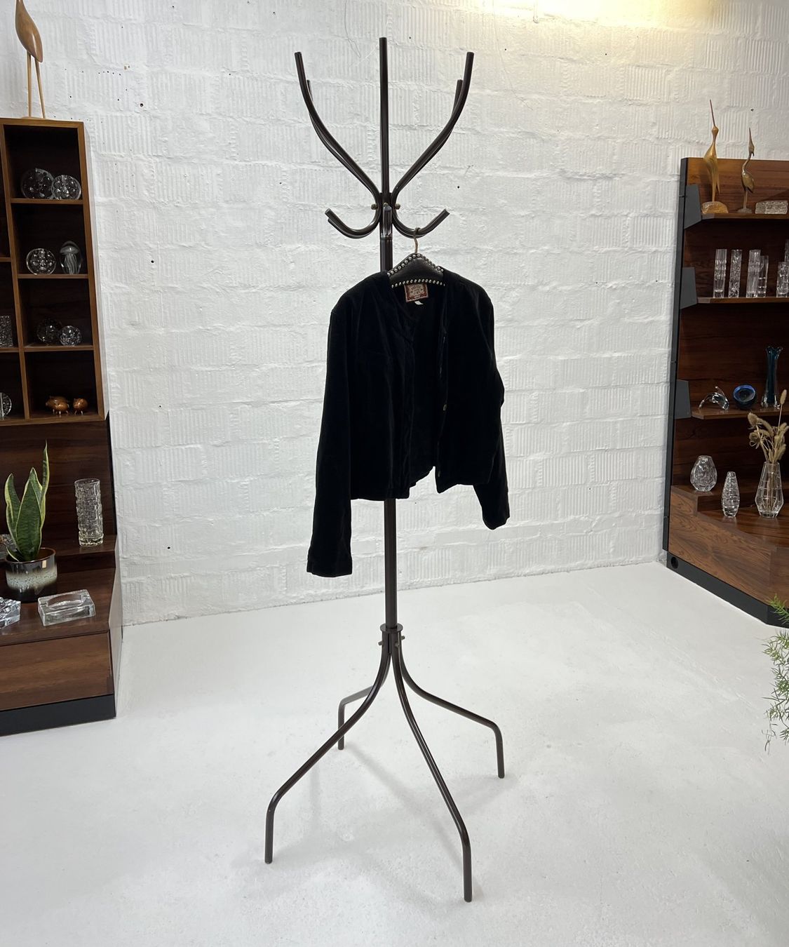 Guardaroba: Vintage Piccolo Garderobe - Steelform – Usato da Walzenhausen venduto da stilvollwohnen 9