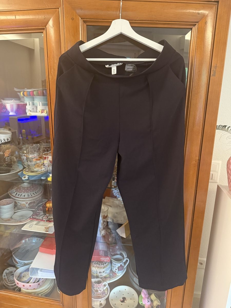 H&M Pantaloni: H&M trousers M  – Nuovo (secondo la descrizione) da Mendrisio venduto da ketolin