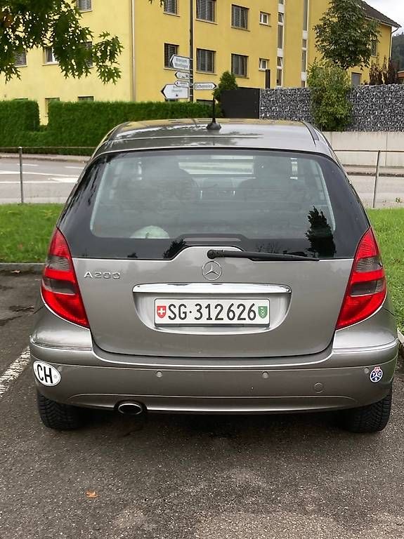 Mercedes-Benz Automobili: Mercedes - Benz A 200 Avantgarde – Usato da Oberriet / SG venduto da Schwarzgurt 2