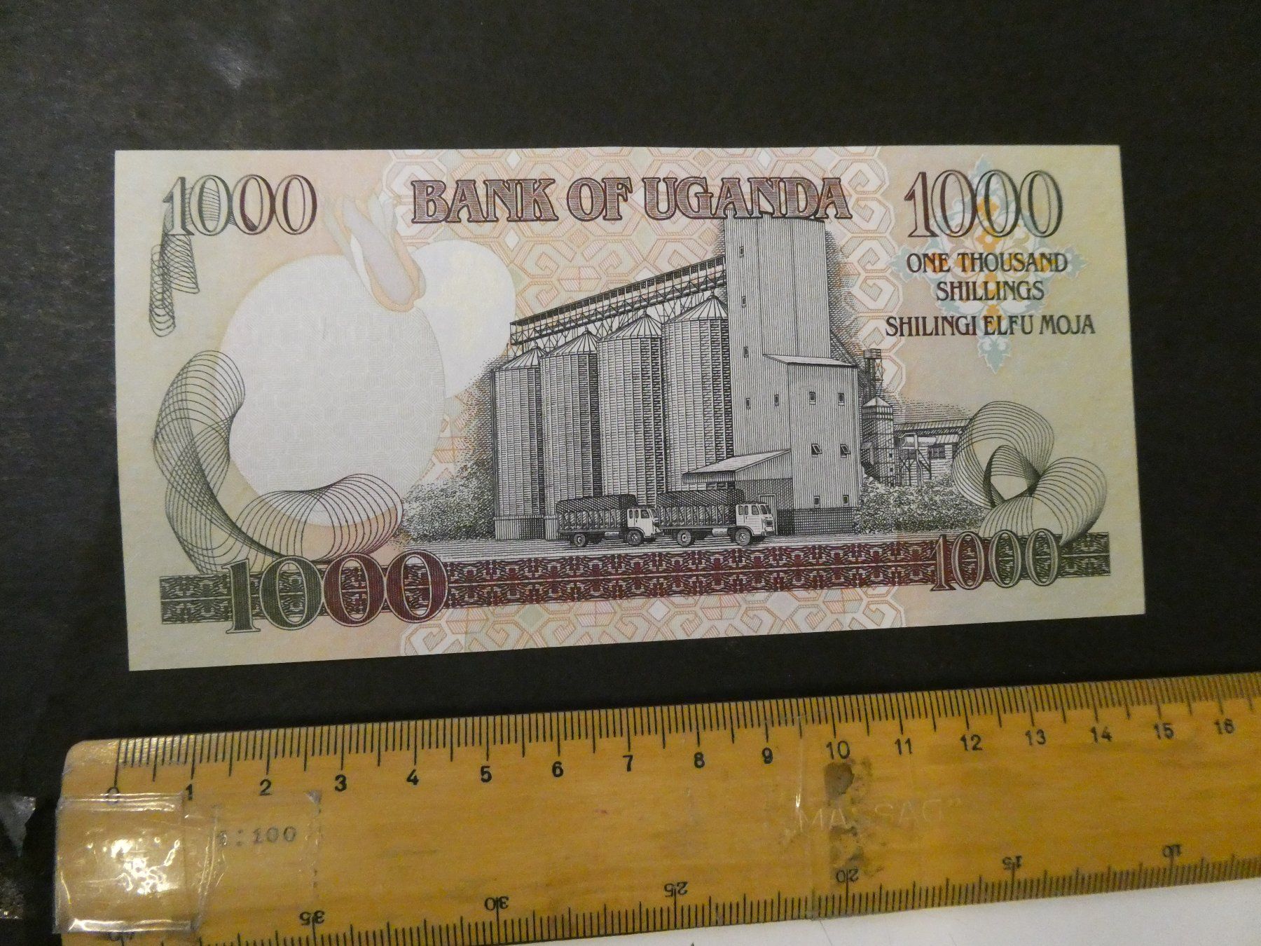 Banconote: Uganda 2003, 1000 Shillings, unzirkuliert – Nuovo (secondo la descrizione) da Hinterforst venduto da Rohusri 1