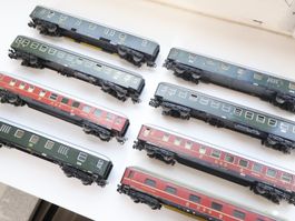 Märklin 8 x Personenwagen/Reisezug H0 - Metall