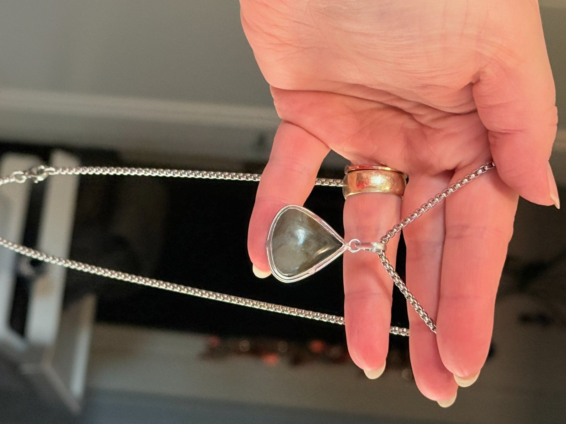 Catenine: Collier élégant avec Labradorite véritable, neuf! – Nuovo e nell'imballaggio originale da Genève venduto da AGBERG 2