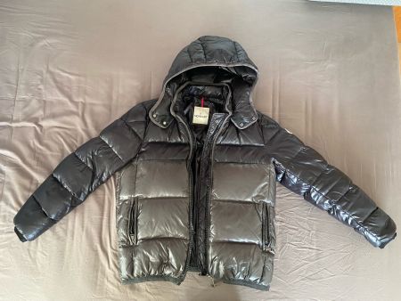 Moncler Winter Jacke Grösse 3 Medium