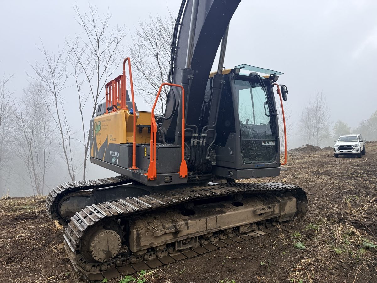 Volvo Bagger: Volvo EC 200 enl – Gebraucht aus Leontica von Beretz_94 2