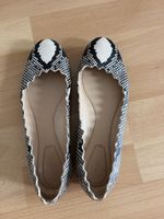 Schöne Ballerinas von Chloe in Schlangenprint-Optik